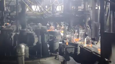 Pencetak botol kaca