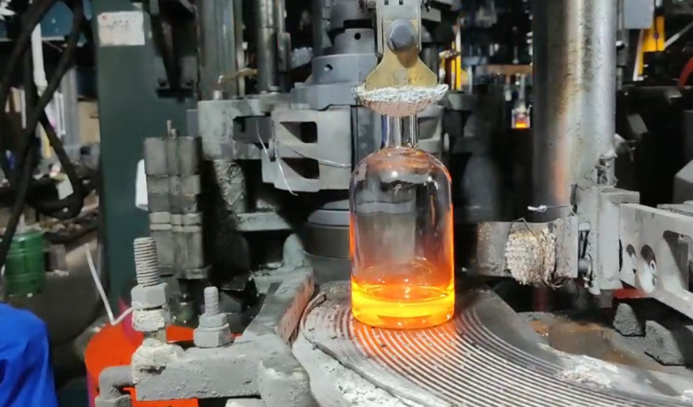 Bagaimana RSG memproduksi botol kaca