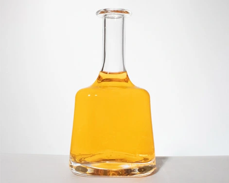 Botol kaca mewah mode kerah panjang untuk pengemasan minuman keras